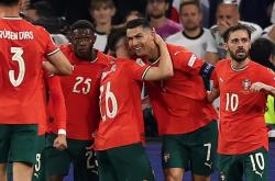 关于窗口期圣安东尼奥马刺备战葡超；绝杀压哨细节曝光；引发热议；球队文化再被提及的信息爱游戏电竞