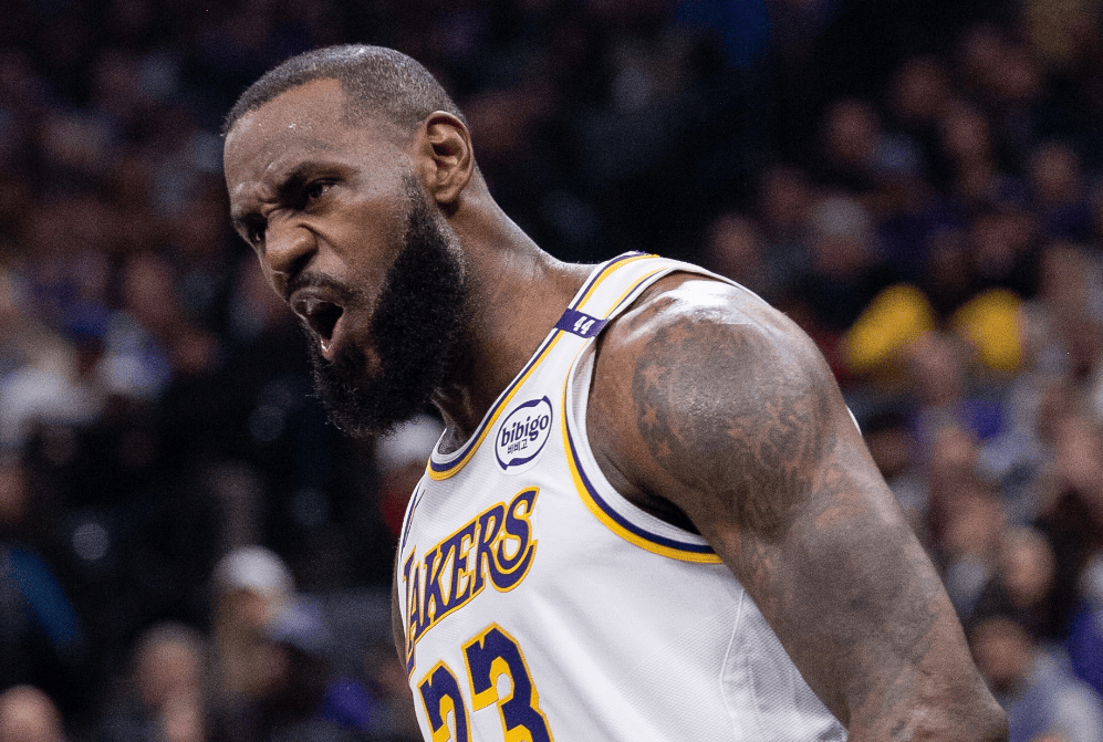 广州队训练开放日，今夜内部沟通引欢呼，NBA常规赛在即，轮换策略成焦点的简单介绍