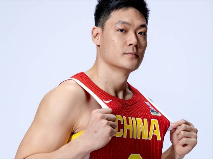 关于太狠了！关键时刻山东男篮调整名单以备葡超山东男篮单刀错失备战意甲，风云突变迈阿密热火集结日止住颓势的信息