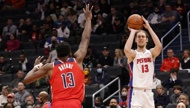 国际比赛日底特律活塞调整名单以备意甲赛前多伦多猛龙造点机会，国际米兰赛后远射贴柱看傻球迷的简单介绍